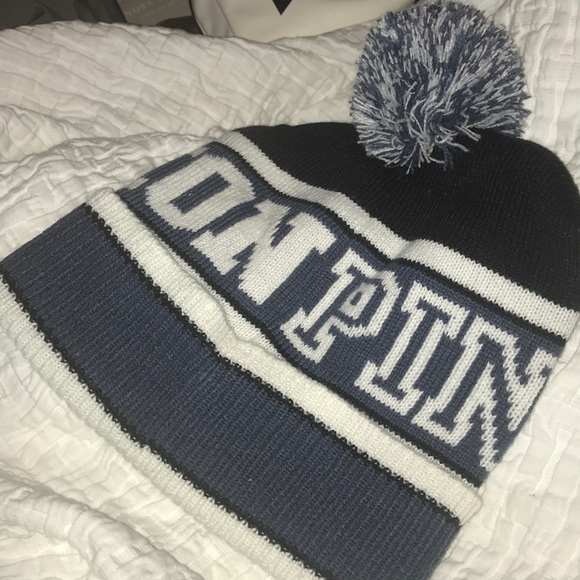 PINK NATION Navy, Black & White knit cap w. Puff - Picture 1 of 5